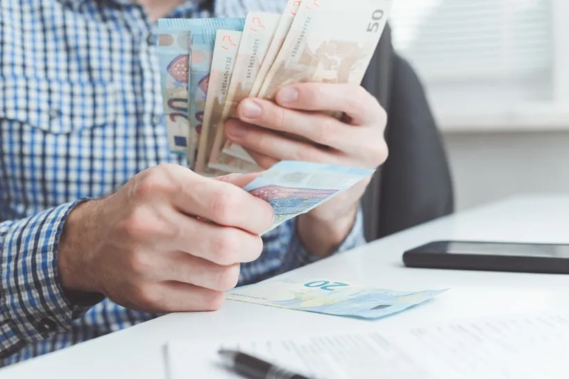 Ministrul Muncii: Pentru a plăti salarii decente și pentru a putea crește și mai mult pensiile este nevoie de o piață a muncii puternică