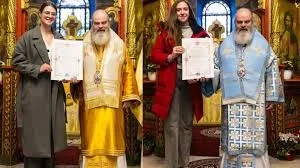PS Ignatie a oferit Crucea eparhială „Maria Costachi” celor două canotoare vasluiene medaliate cu aur în competiții sportive internaționale de anul trecut