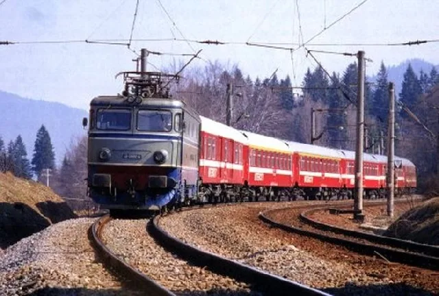 Numeroase trenuri vor avea traseul modificat deoarece în zona Mintia se fac lucrări