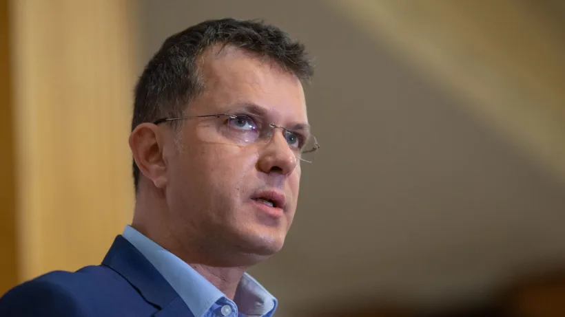 Moșteanu a plecat din funcția de ministru al Apărării