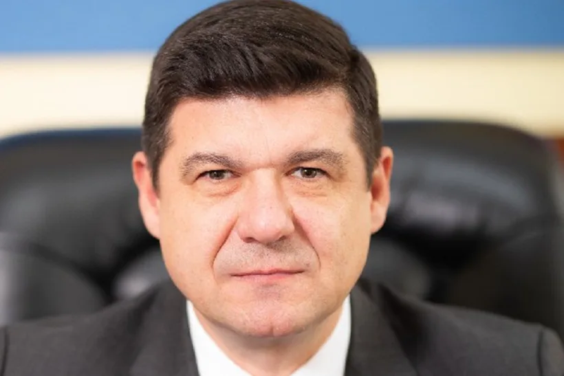 Costel Fotea: Peste 3.500 de veste reflectorizante, distribuite gratuit bicicliștilor și căruțașilor din județul Galați