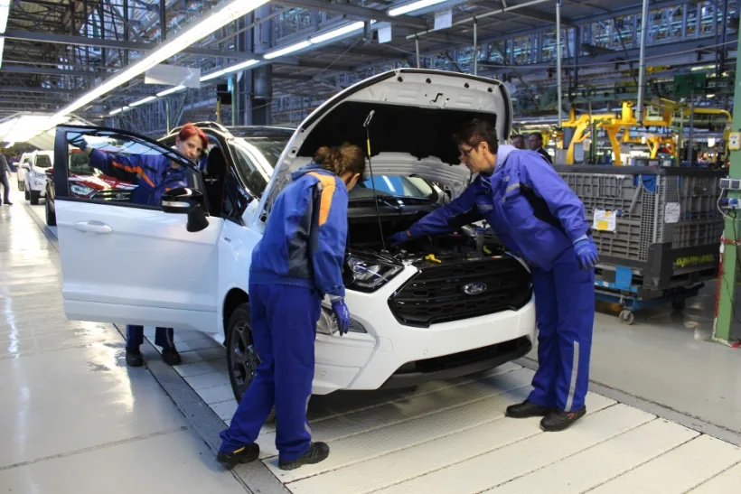 Uzina Ford din Craiova, mai puțin afectată de criza microcipurilor