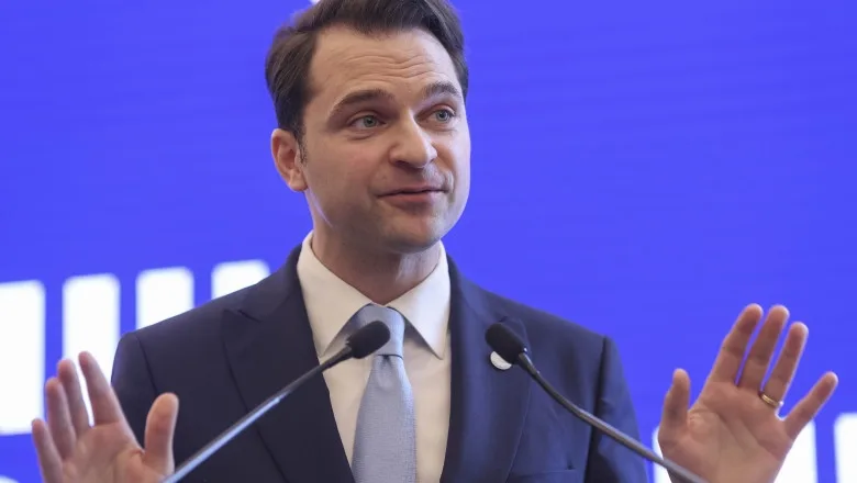 Burduja: Partidul Naţional Liberal trebuie să aibă candidaţi proprii la Primăria Generală şi la toate cele şase sectoare