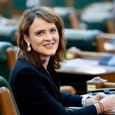 Inițiativă legislativă pentru cumulul burselor