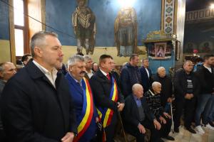 Vasile Iliuță: În fiecare an, de Sfântul Dumitru, merg să sărbătoresc alături de comuna mea hramul Bisericii „Sfântul Dumitru” din Vâlcelele