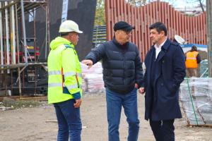 Noul Muzeu de Artă Vizuală din Galați intră în etapa montării panourilor decorative