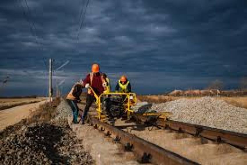 Un nou tronson de cale ferată modernizată, dat în circulație în vestul României