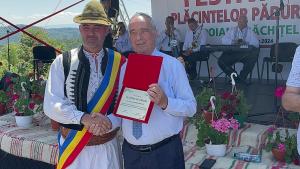 Nistor Laurențiu:„Am devenit Cetățean de Onoare al comunei Cerbăl”