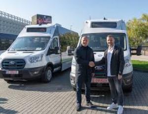 Șase noi microbuze școlare au fost predate comunelor clujene