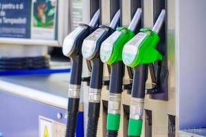 Schema de compensare a motorinei pentru transportatori, modificată de Guvern și extinsă până în 2027