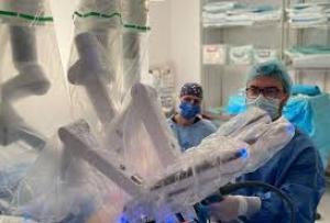 100 de intervenții robotice la Spitalul Clinic Județean de Urgență Bistrița!