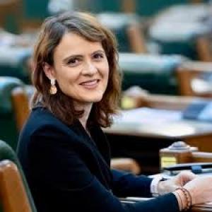 Inițiativă legislativă pentru cumulul burselor