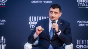 Moțiunea „Premierul NORDIS trebuie să plece, românii s-au săturat de umilinţă&quot; va fi dezbătută în Parlament