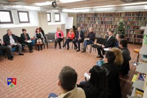 Când instituțiile colaborează, comunitatea are de câștigat