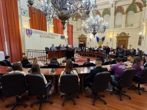 Educația financiară, premiată la Consiliul Județean Hunedoara