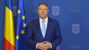 Klaus Iohannis a depus o coroană de flori la Cimitirul Național din Seul