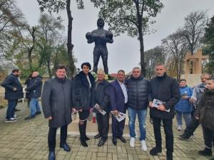 „Eroul de la Sevilla” are monument în Arad