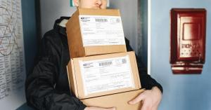 Ministrul de Finanțe anunță o taxă nouă pentru coletele care vin din spațiile extracomunitare