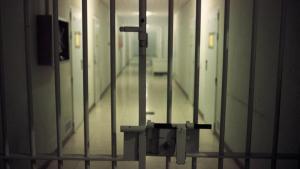 ANP: &quot;Aproape 700 de persoane au fost liberate condiţionat în primele şase luni ale anului.Printre acestea, sute de criminali şi violatori&quot;