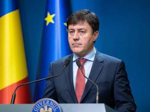 Fostul ministru al Economiei: Pensionarii români au dreptul la echitate, nu putem accepta nici un fel de scuză