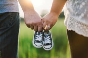 Hotărâre de guvern pentru alocarea unui ajutor pentru cuplurile infertile care doresc să aibă copii
