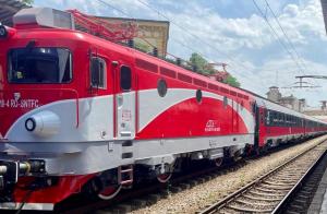 Viteza trenurilor scade din cauza caniculei