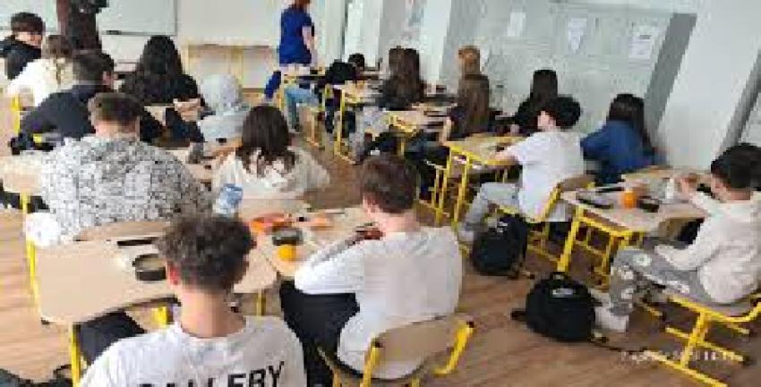 Susțin educația și implicarea copiilor din sectorul 5!